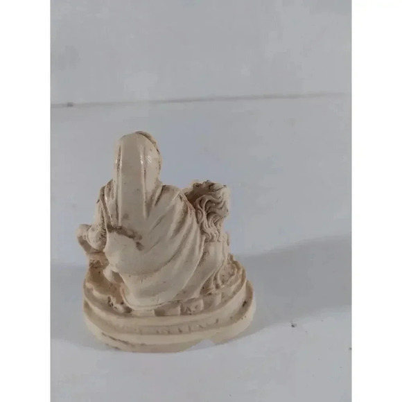 Marble Dust Pieta Jesus Mary Sculpture Italy 3x3 - Picture 3 of 9